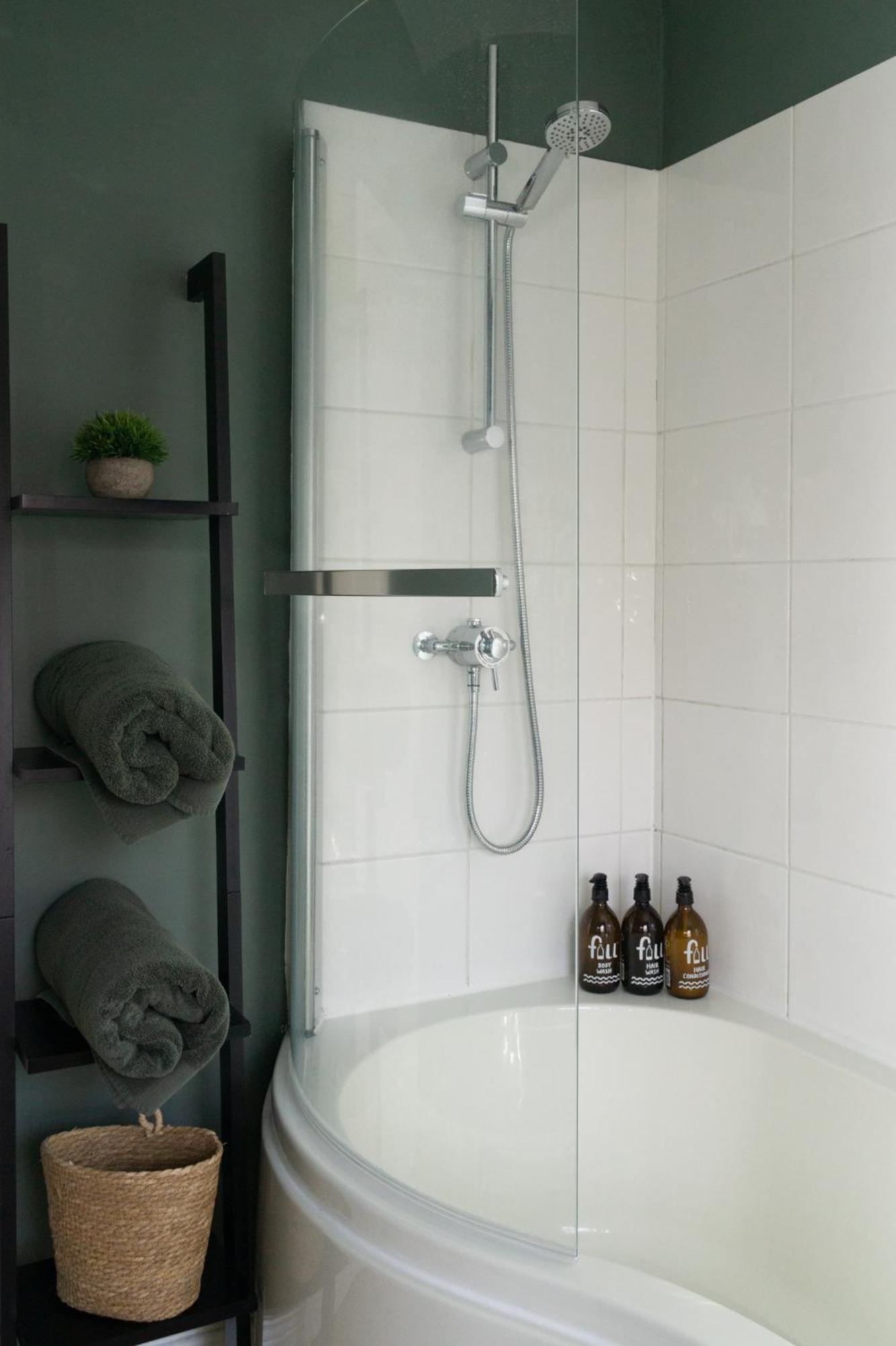 Townhouse In Trendy Suburb Of Hoole Apartamento *