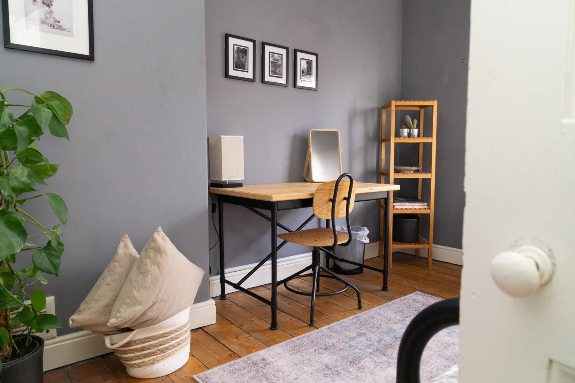 Apartment Townhouse In Trendy Suburb Of Hoole