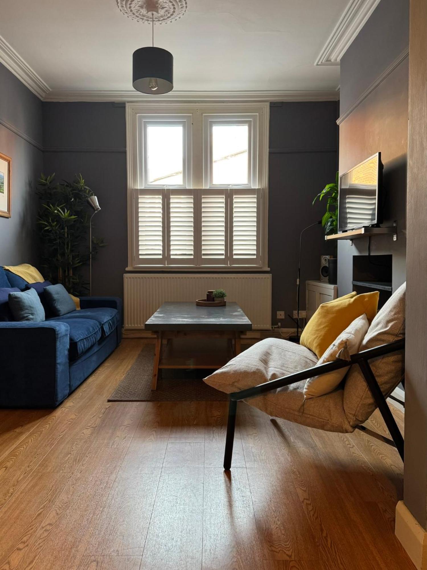 Apartment Townhouse In Trendy Suburb Of Hoole Chester